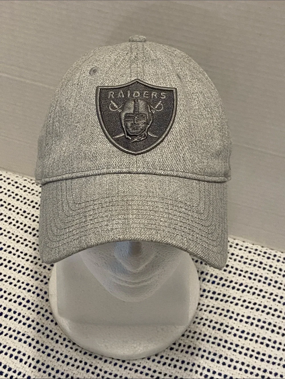 Proline NFL Fantastic 2018 Las Vegas Raiders heathered gray adjustable snap back